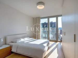 Pronájem bytu 2+kk, Praha - Smíchov, Holečkova, 62 m2