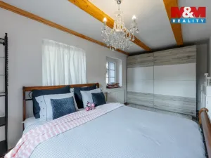 Prodej rodinného domu, Libá, 228 m2