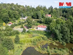 Prodej rodinného domu, Libá, 228 m2