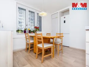 Prodej bytu 3+1, Pardubice - Bílé Předměstí, Na Drážce, 70 m2