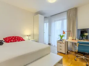 Pronájem bytu 5+kk, Praha - Podolí, Na hřebenech II, 172 m2