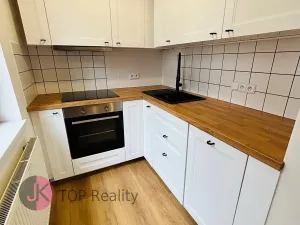 Pronájem bytu 1+1, Praha - Žižkov, Husitská, 34 m2