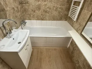 Pronájem bytu 4+1, Liberec, Dobiášova, 97 m2