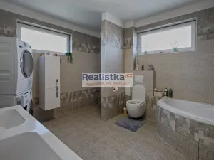 Prodej rodinného domu, Kbelany, 142 m2