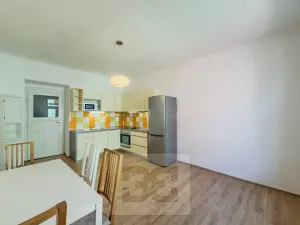 Pronájem bytu 2+kk, Praha - Nusle, Horní, 48 m2