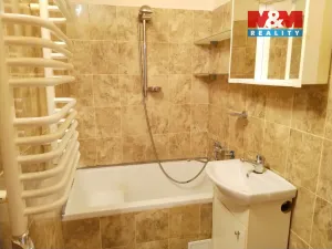 Prodej bytu 2+1, Praha - Hloubětín, Kardašovská, 43 m2