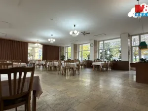 Prodej restaurace, Olomouc - Neředín, Politických vězňů, 730 m2