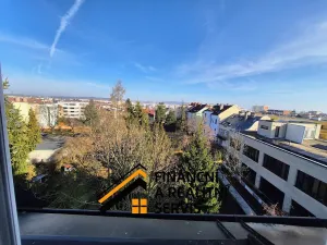 Pronájem atypického bytu, Mladá Boleslav, Husova, 60 m2