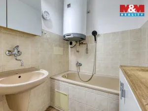 Prodej bytu 3+1, Tlučná, V Rybníčkách, 70 m2