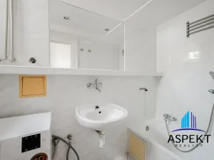 Pronájem bytu 2+1, Praha - Vinohrady, Belgická, 52 m2