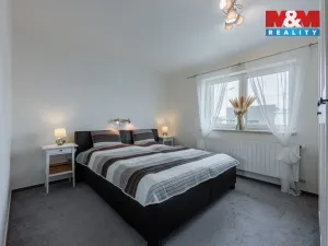 Prodej rodinného domu, Karlovy Vary - Bohatice, Na Stezce, 182 m2