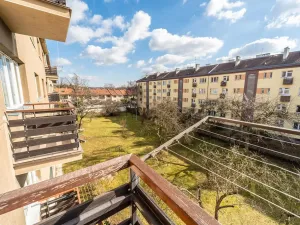 Prodej bytu 3+1, Praha - Strašnice, U kombinátu, 77 m2