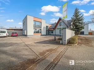 Prodej obchodního prostoru, Pardubice, K Dolíčku, 374 m2