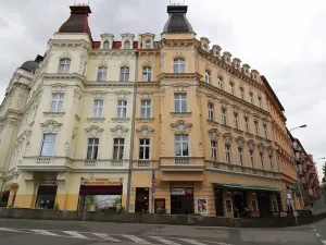 Pronájem bytu 2+1, Karlovy Vary, I. P. Pavlova, 54 m2