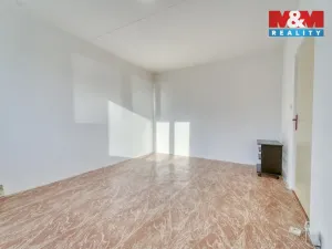 Pronájem bytu 1+1, Plzeň - Skvrňany, Karla Steinera, 36 m2