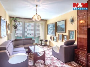 Prodej bytu 3+1, Český Krumlov - Plešivec, Sídliště Plešivec, 73 m2