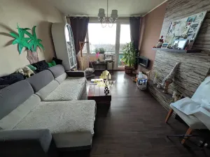 Prodej bytu 3+1, Dubí, Tovární, 81 m2