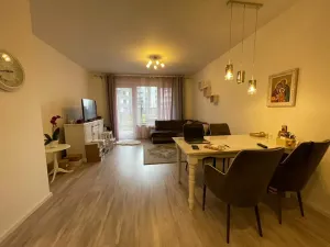 Pronájem bytu 2+kk, Praha - Hloubětín, Granitova, 56 m2