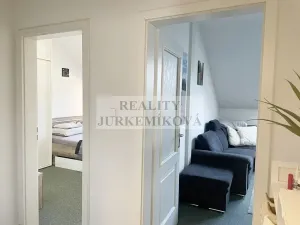 Pronájem bytu 2+1, České Budějovice, tř. 28. října, 62 m2