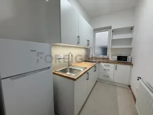 Pronájem bytu 1+kk, Hradec Králové, Velké náměstí, 40 m2