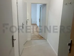 Pronájem bytu 1+kk, Hradec Králové, Velké náměstí, 40 m2
