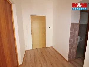 Prodej bytu 3+1, Nový Bor - Arnultovice, Gen. Svobody, 90 m2