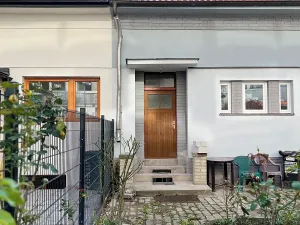 Prodej vily, Praha - Prosek, Hlavenecká, 200 m2