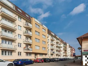 Prodej bytu 2+kk, Praha - Kyje, Pelušková, 41 m2