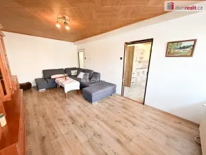 Prodej bytu 3+1, Chotětov, Palackého, 80 m2