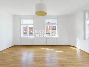 Pronájem bytu 2+kk, Praha - Žižkov, Žižkovo náměstí, 61 m2