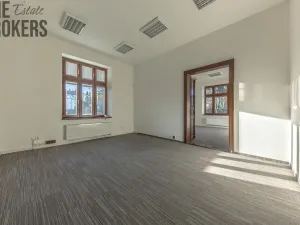 Pronájem kanceláře, Liberec - Liberec I-Staré Město, Vítězná, 230 m2
