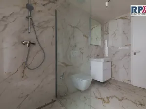 Prodej bytu 5+kk, Praha - Klánovice, U trativodu, 146 m2