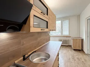 Pronájem bytu 2+1, Chomutov, Jirkovská, 63 m2