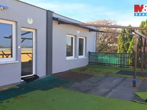 Prodej obchodního prostoru, Práče, 3212 m2