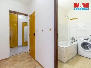 Pronájem bytu 2+1, Praha - Kobylisy, Chabařovická, 59 m2