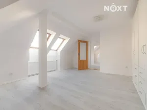 Prodej bytu 3+kk, Klatovy, Koldinova, 79 m2
