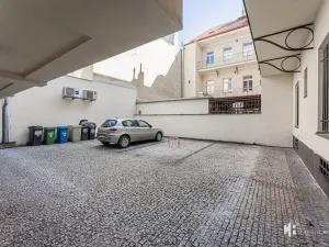 Pronájem garážového stání, Praha - Nové Město, Opatovická, 15 m2
