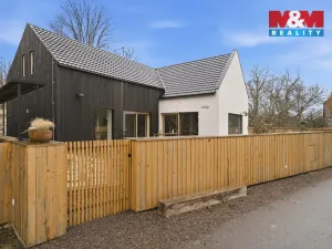 Prodej rodinného domu, Újezdec, 377 m2