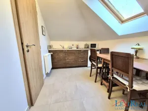 Pronájem bytu 2+1, Praha - Kunratice, Nad Šeberákem, 45 m2