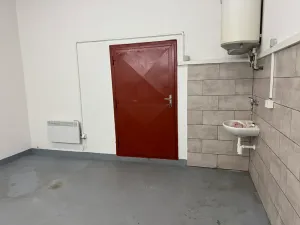 Pronájem obchodního prostoru, Klatovy, Na Šíji, 55 m2