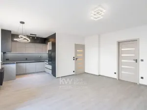 Prodej bytu 2+kk, Praha - Letňany, Kostomlatská, 55 m2