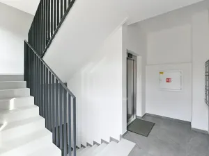 Prodej bytu 2+kk, Praha - Vysočany, V Předním Hloubětíně, 52 m2