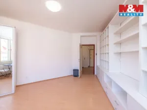 Pronájem bytu 1+kk, Praha - Dejvice, Kafkova, 33 m2