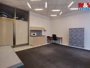 Pronájem obchodního prostoru, Ústí nad Orlicí, T. G. Masaryka, 28 m2