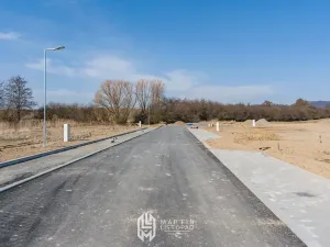 Prodej pozemku pro bydlení, Komárov, 743 m2