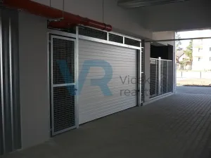 Pronájem garážového stání, České Budějovice, Husova tř., 16 m2