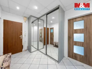 Prodej bytu 3+1, Ústí nad Labem - Mojžíř, Picassova, 78 m2