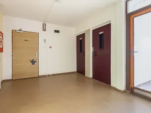 Prodej bytu 3+1, Praha - Petrovice, Jakobiho, 70 m2