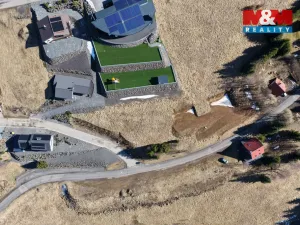 Prodej komerčního pozemku, Loučná pod Klínovcem - Loučná, 1673 m2