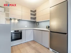 Pronájem bytu 2+kk, Praha - Břevnov, Radimova, 64 m2